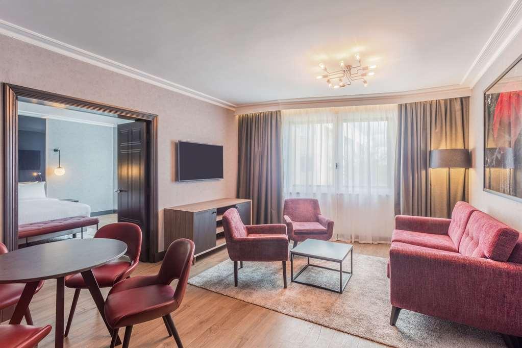 Radisson Red Heathrow Hotel Londra