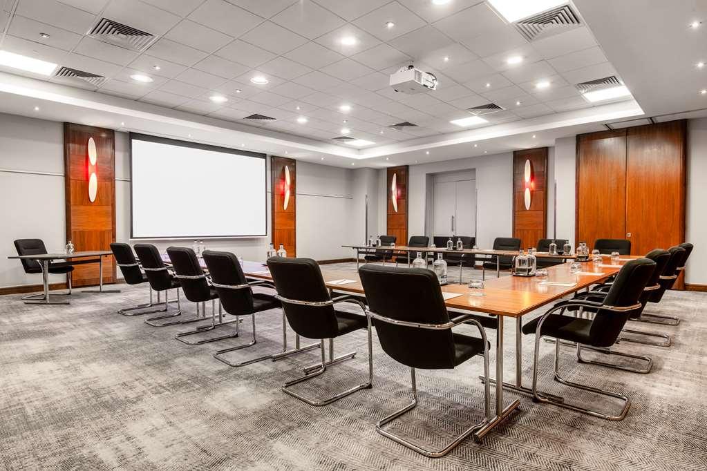 Radisson Red Heathrow Hotel Londra