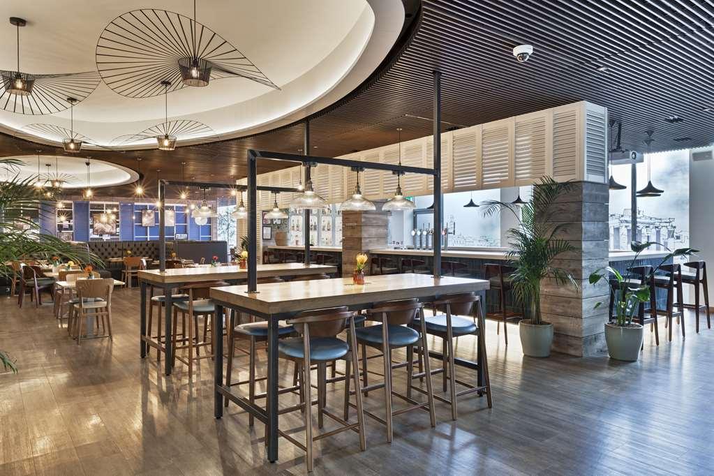 Radisson Red Heathrow * London