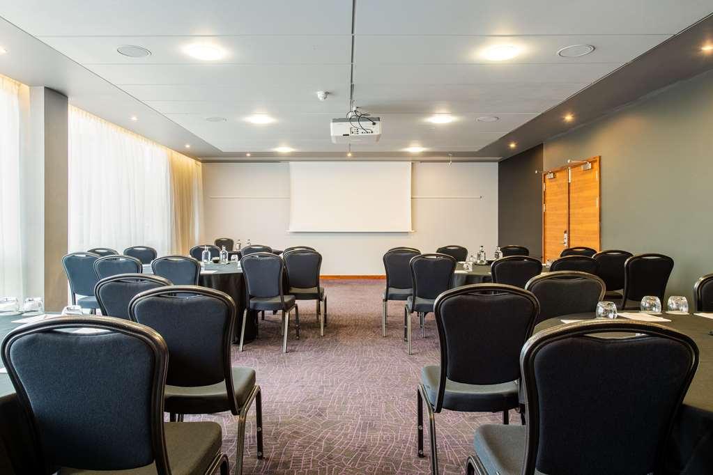 Radisson Red Heathrow London